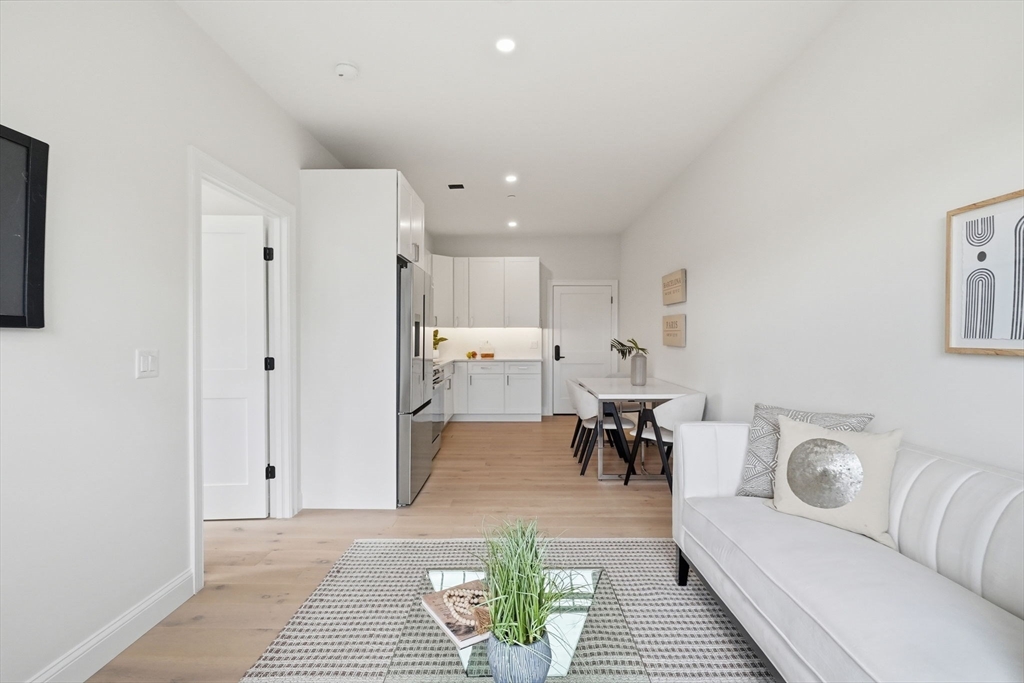 66 Tileston St 9