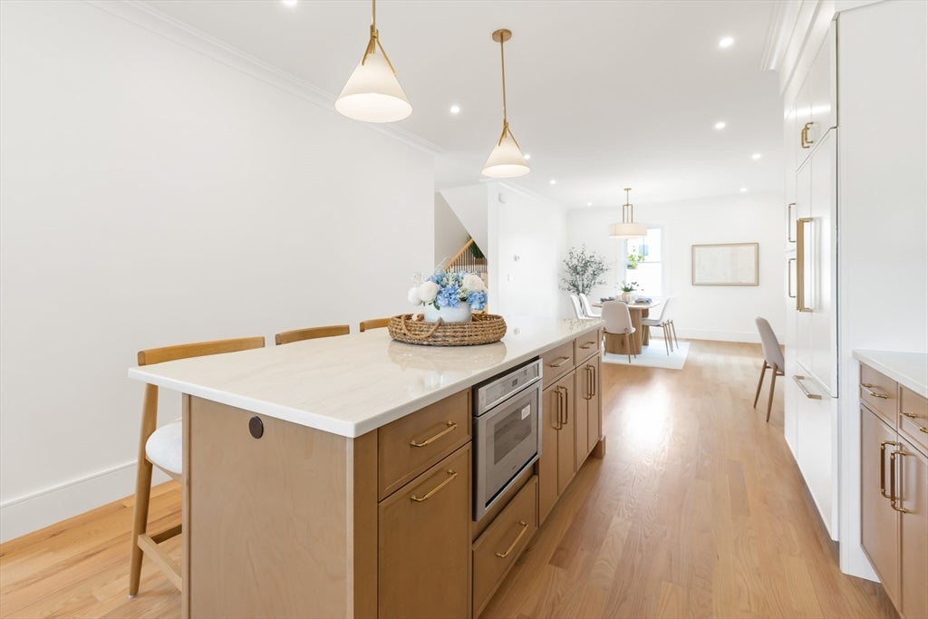 128 Carey Ave 128