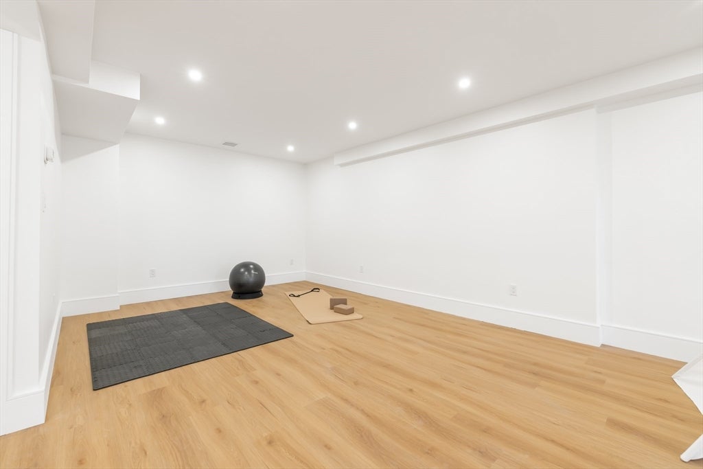 128 Carey Ave #128, Watertown, MA, 128 Carey Ave #128, Watertown, MA Photo #31