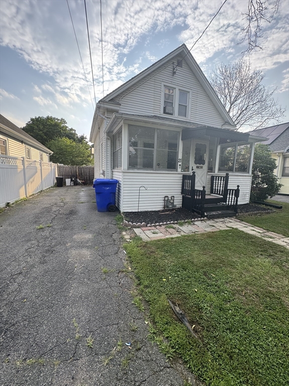 21 Fullerton St