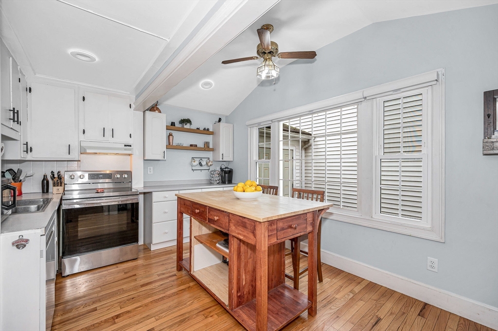 33 Upland St 33