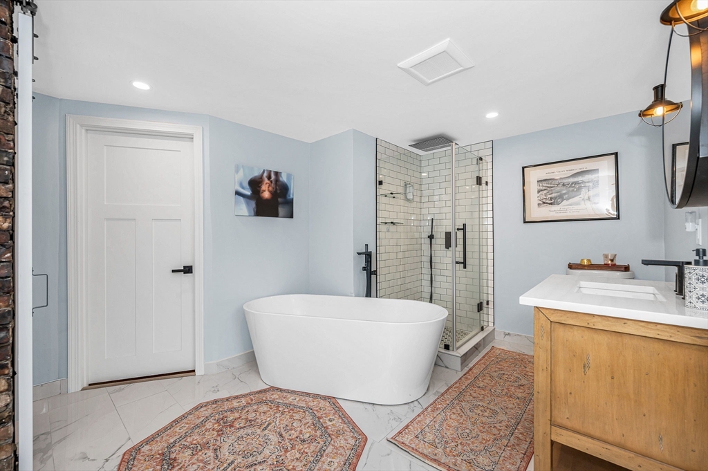 33 Upland St 33