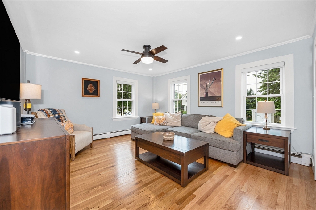 33 Upland St 33