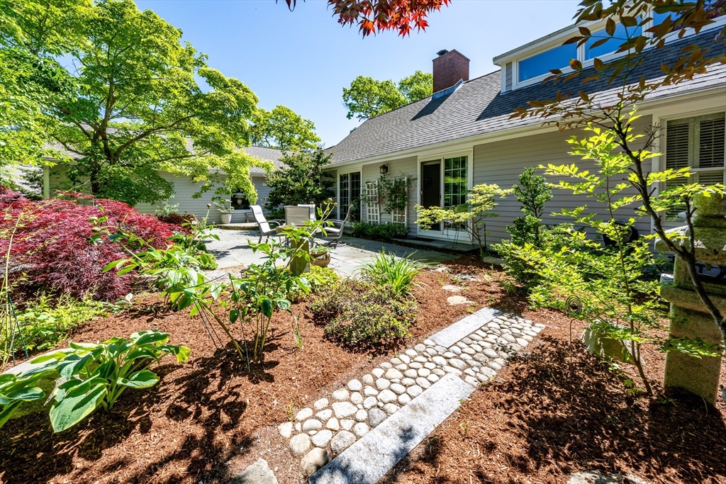 96 Greensward Rd
