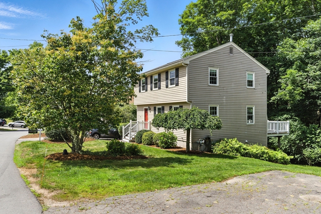 1119 Boston Rd