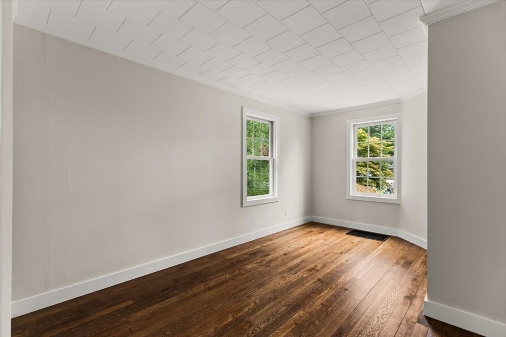 618 Wareham St, Middleboro, MA Photo #9