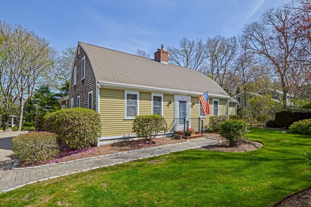70 Ambleside Drive