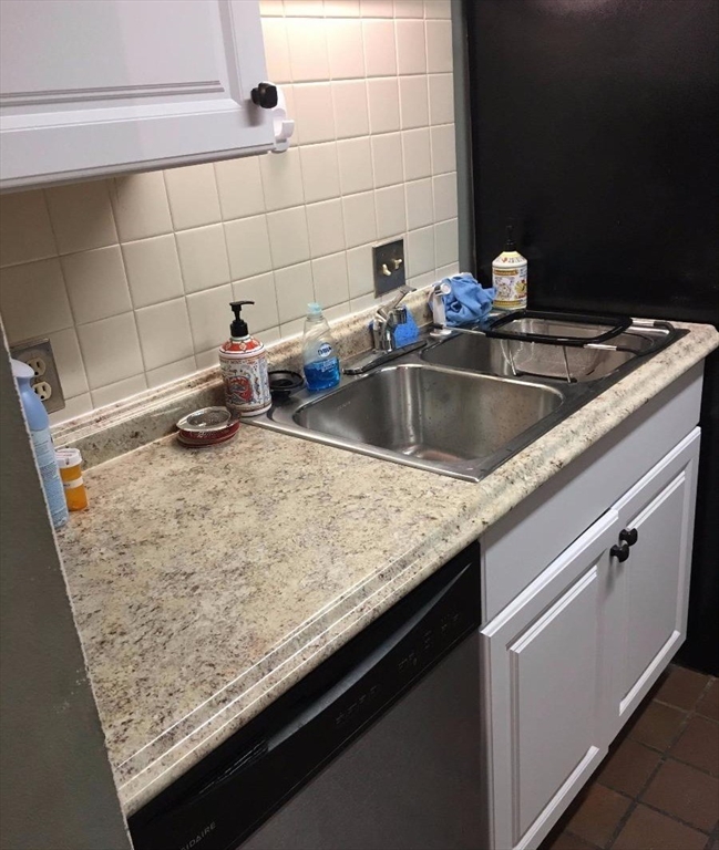 103 Gainsborough 104