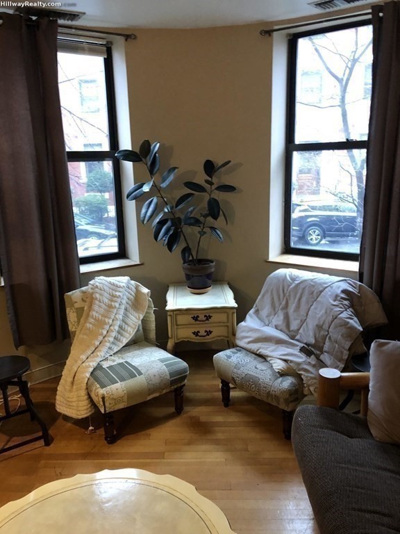 103 Gainsborough 104