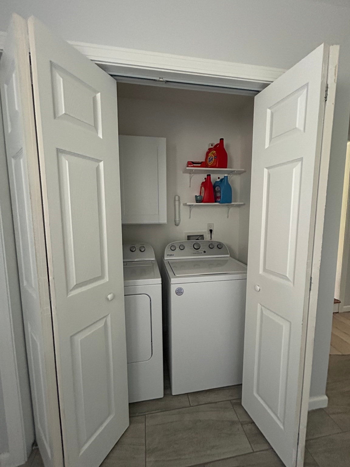 281 Abbe Rd, Enfield, CT Photo #5