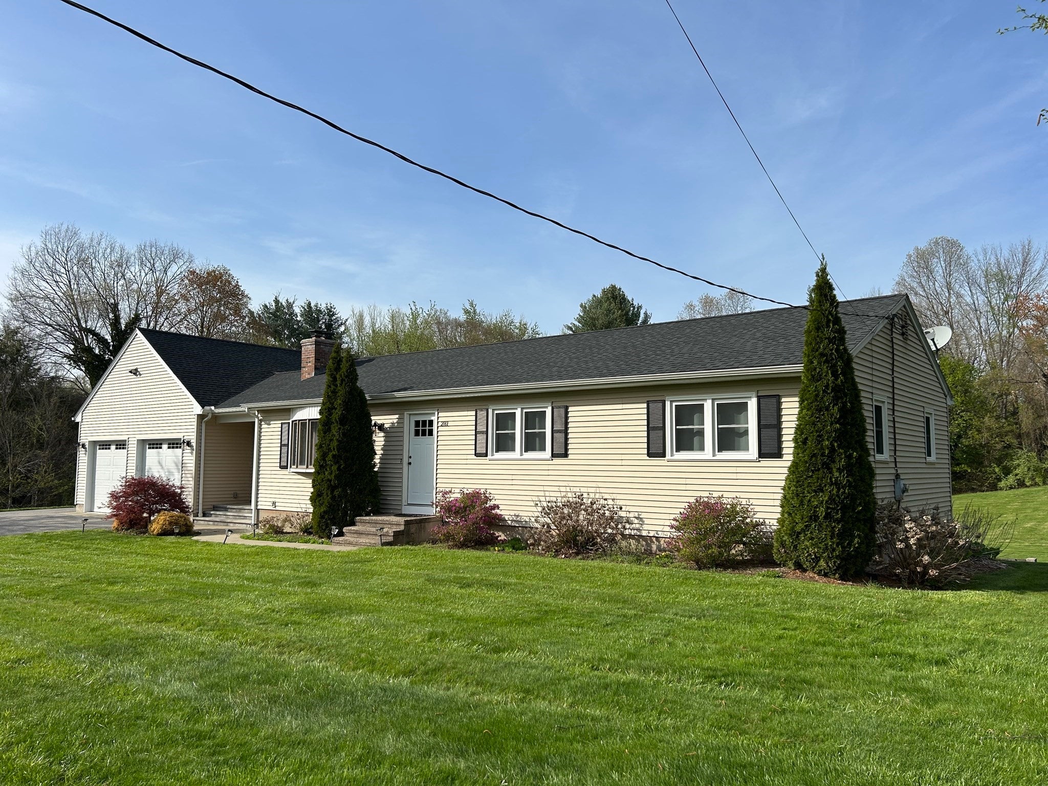 281 Abbe Rd, Enfield, CT Photo #2