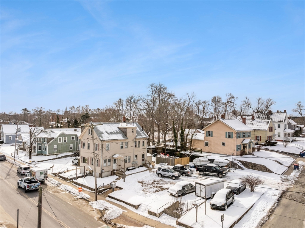 290 Main St
