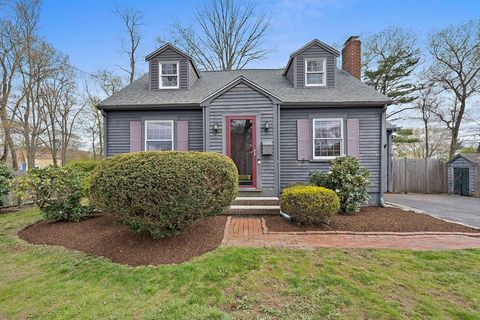 Photo of 61 Belmont St, Weymouth, MA 02188 (MLS # 73513158)
