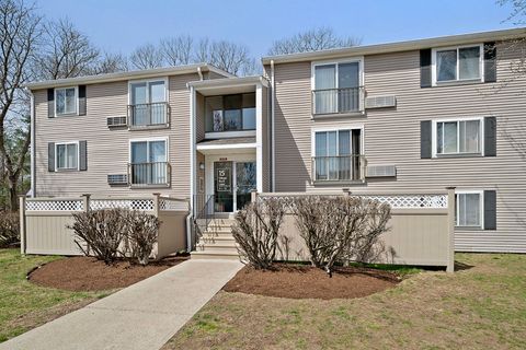 Photo of 15 Village Rock Ln #2, Natick, MA 01760 (MLS # 73503454)