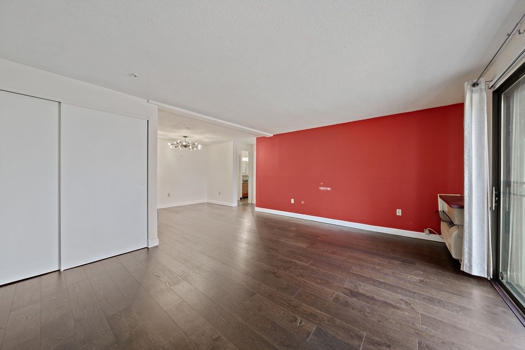 15 Village Rock Ln 2