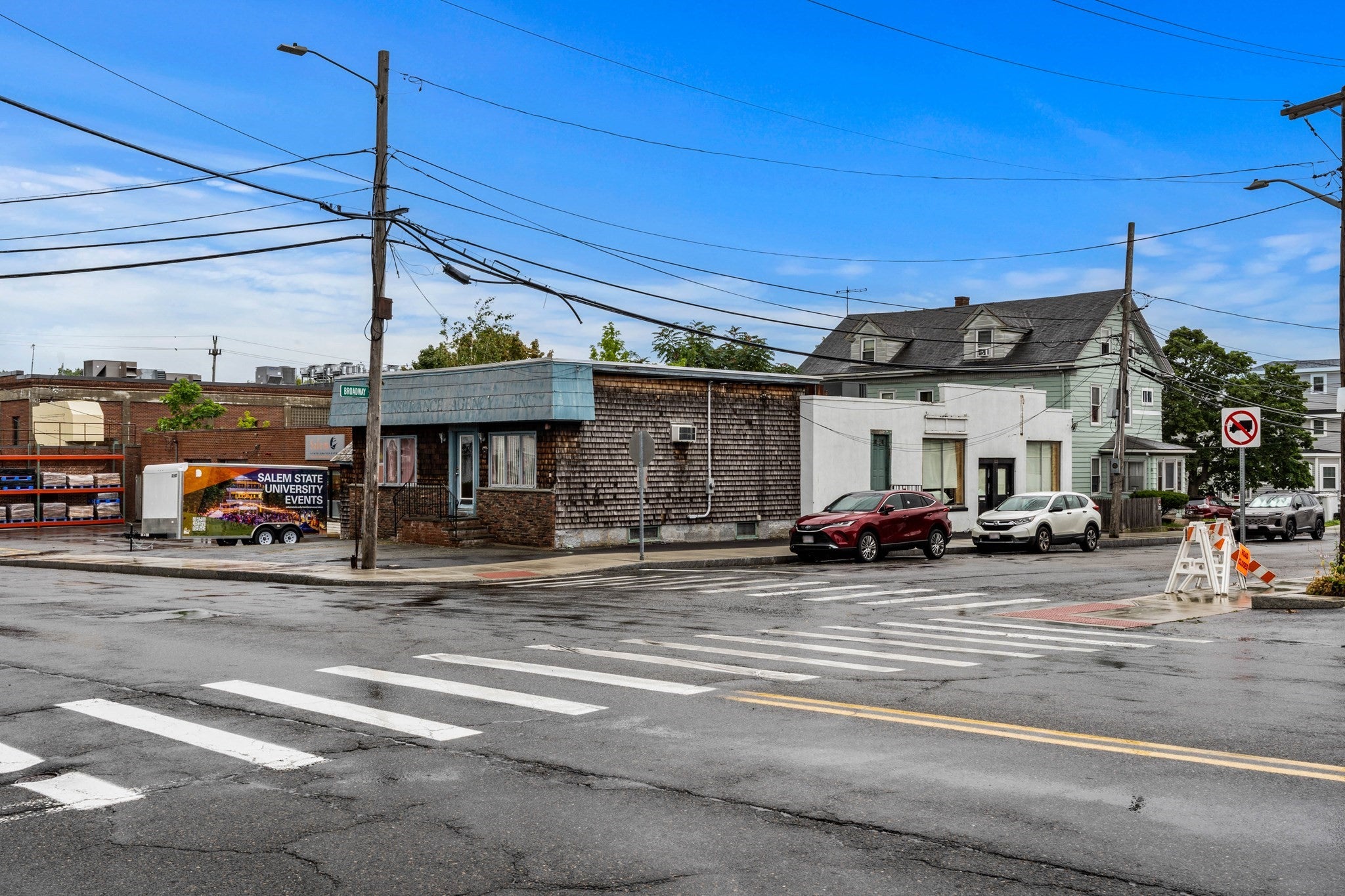 66 Loring Ave