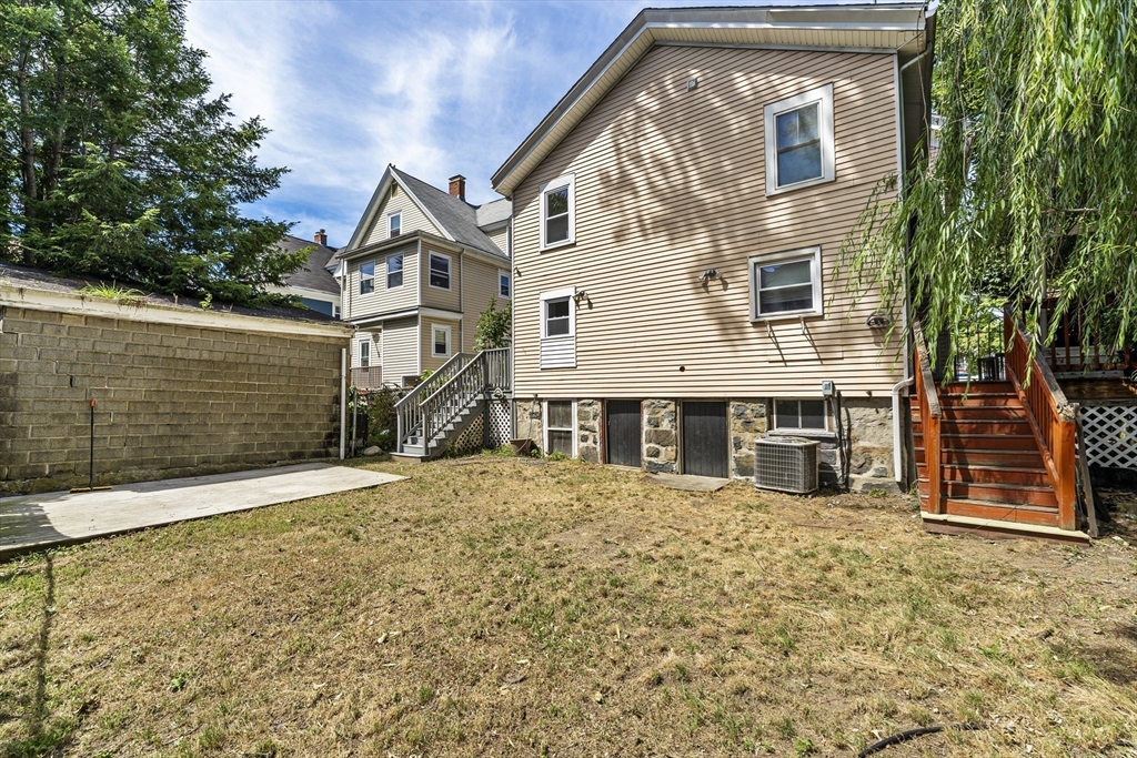 15-17 Barrett St