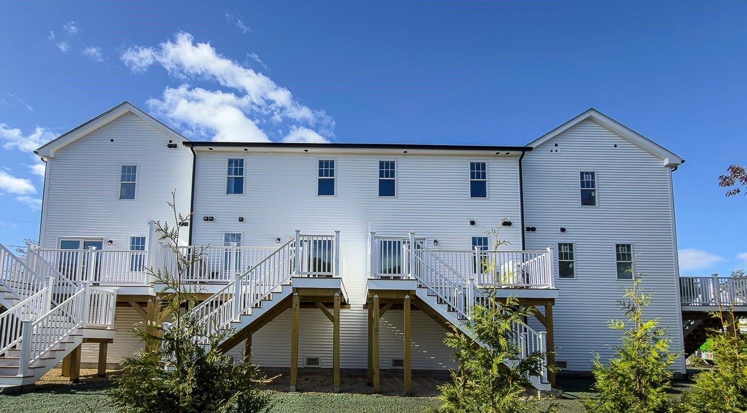 10 Harrison Ave 4