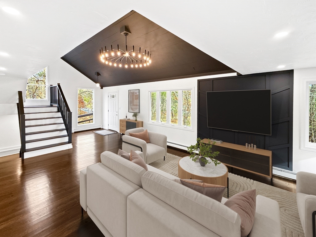 184 King Phillips Pathe