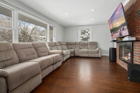 51 Spring St Stoneham MA 02180