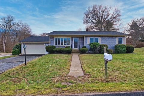 10 Richard Alan Rd Dartmouth MA 02747