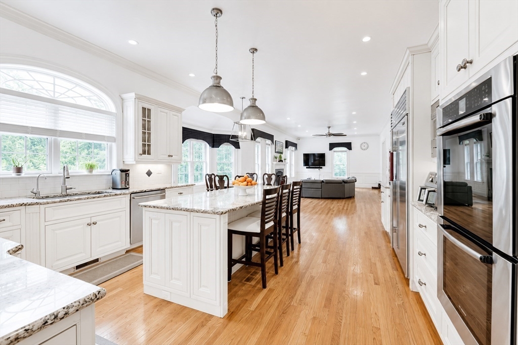 3 Great Acres Dr