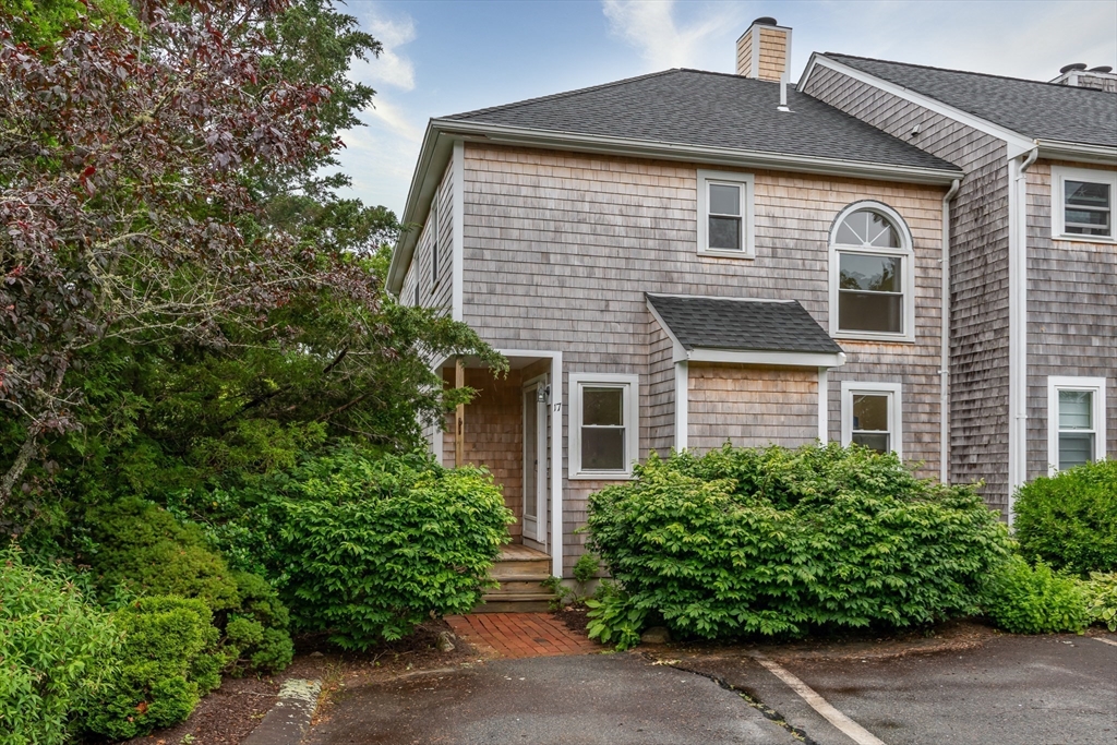 17 Harbor Hill 17