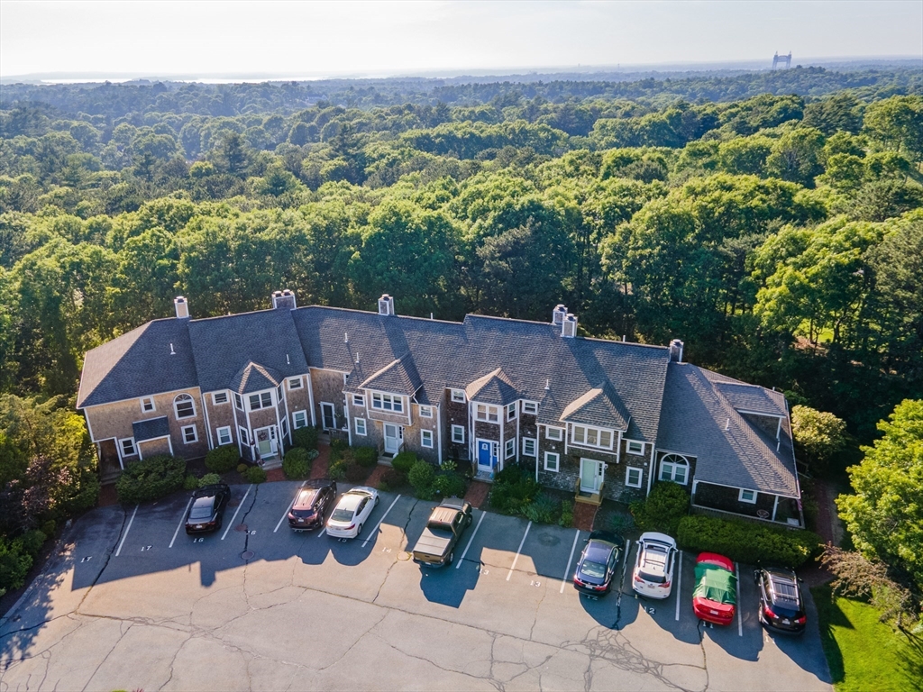 17 Harbor Hill 17