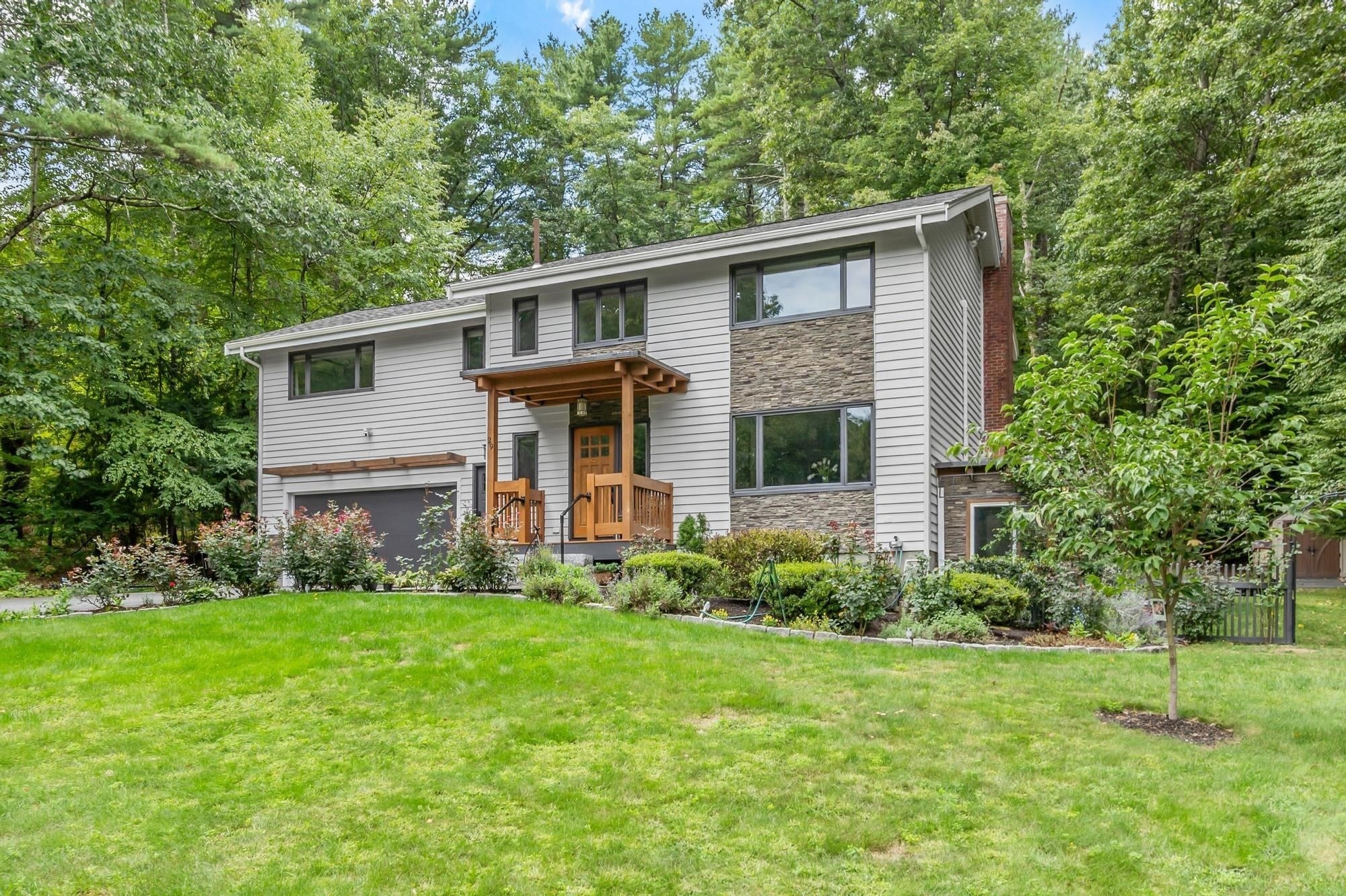 29 Shaker Rd