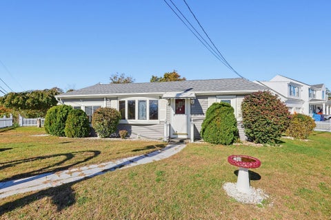Photo of 29 Janet St, Plymouth, MA 02360 (MLS # 73593116)