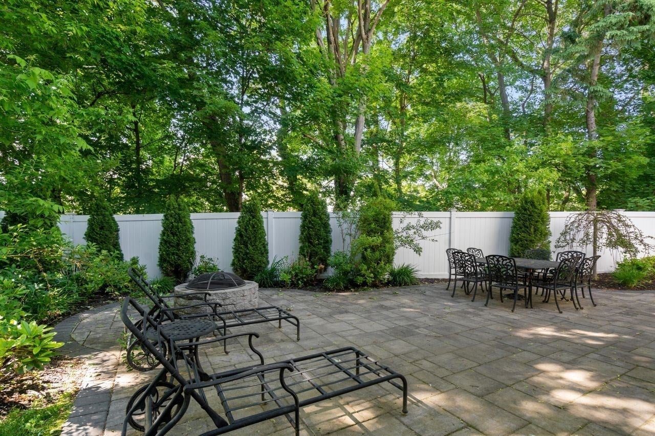 283 Walnut Street, Wellesley MA 02481