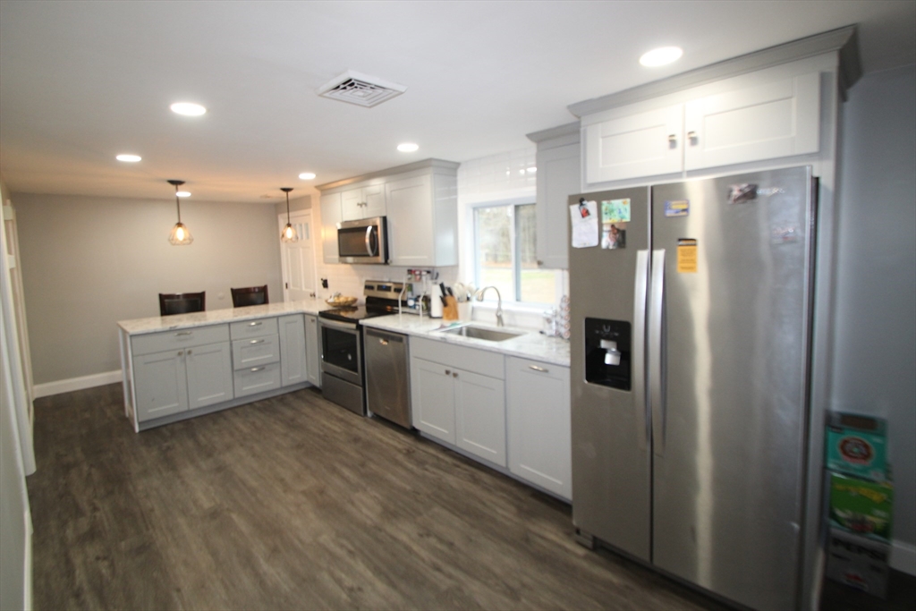12 Santos Ct