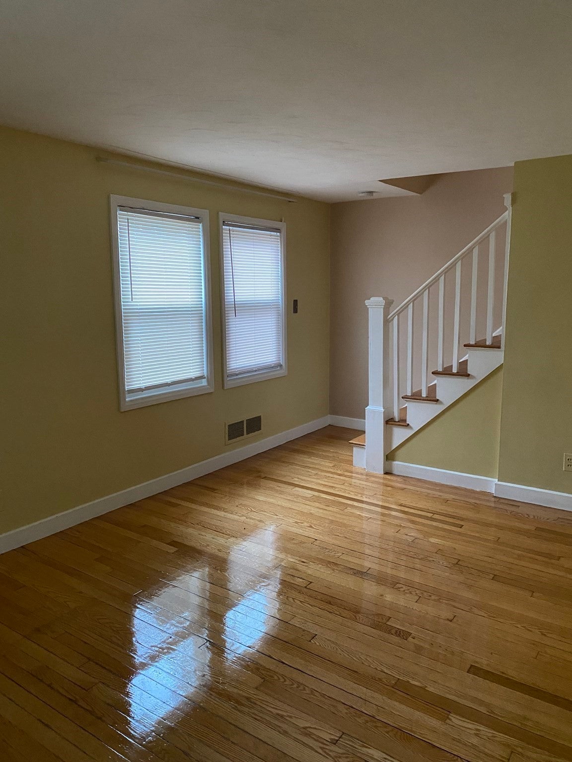 35 Sunnyside Ave, Arlington, MA, 35 Sunnyside Ave, Arlington, MA Photo #4
