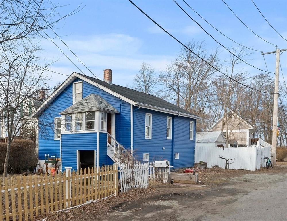 11 Cleaves St