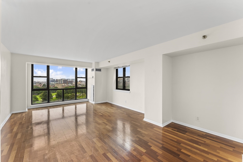 170 Tremont St 1501