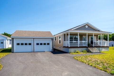 Photo of 32 Onyx Path, Gardner, MA 01440 (MLS # 73554328)