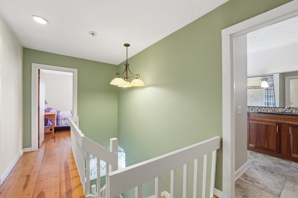9 Adams Rd, Hubbardston, MA Photo #27