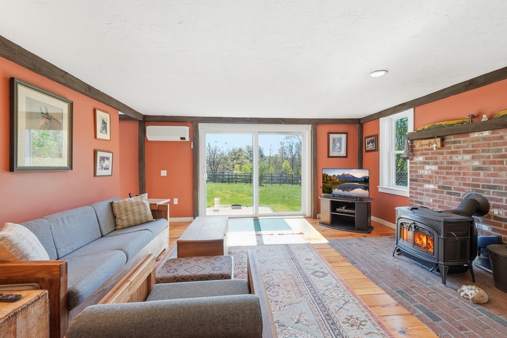 9 Adams Rd, Hubbardston, MA Photo #13