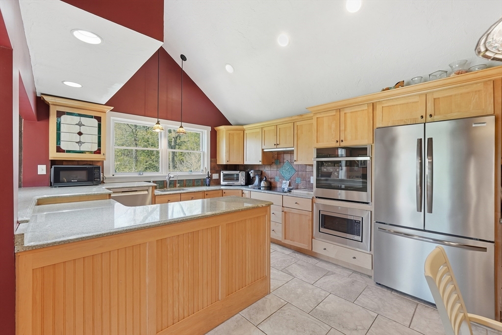 9 Adams Rd, Hubbardston, MA Photo #12