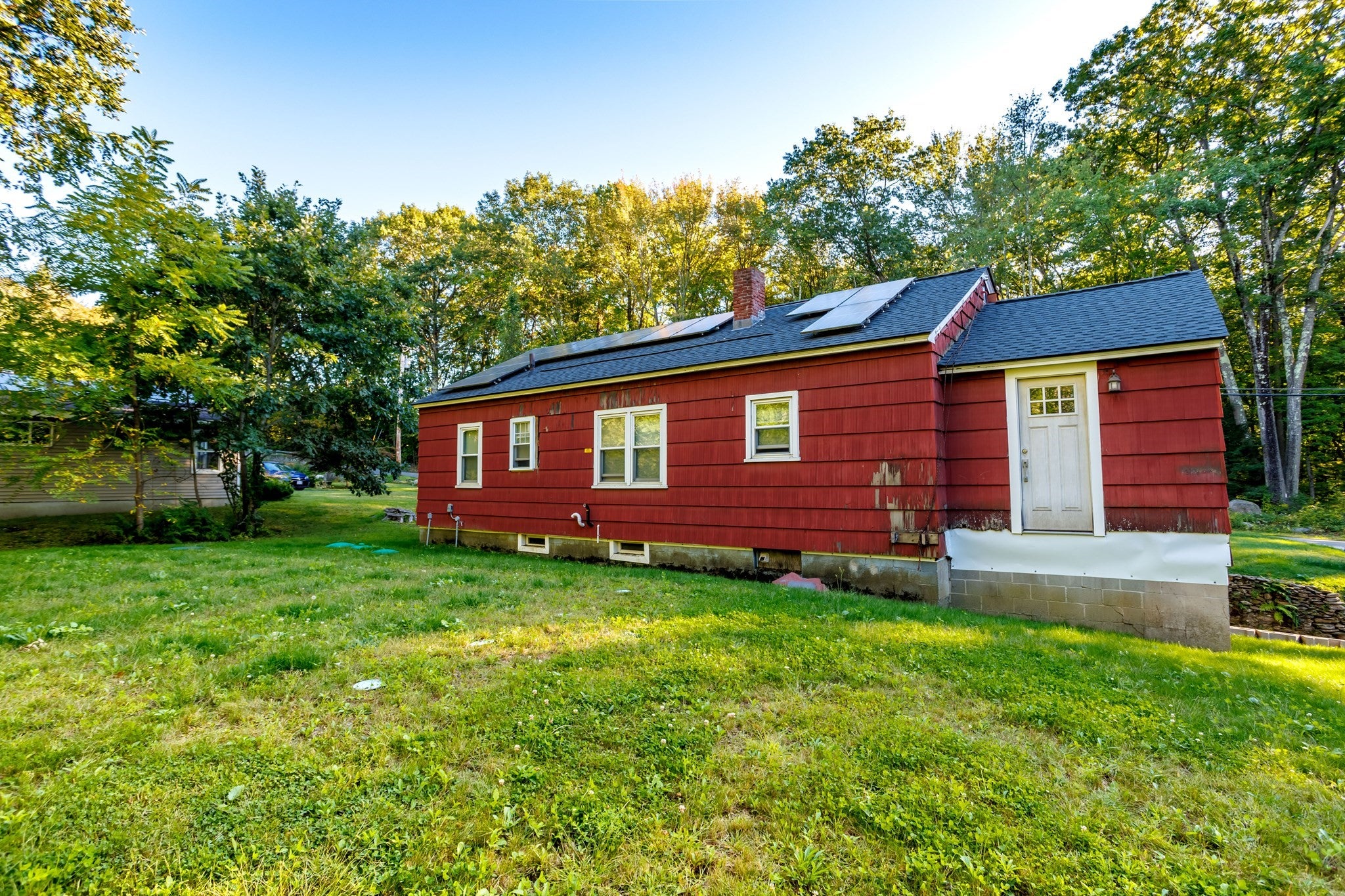 127 Pleasant St