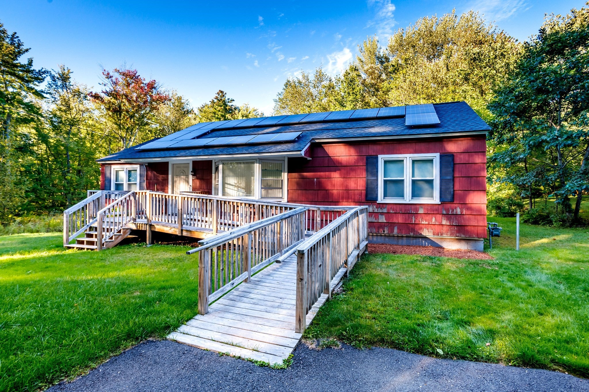 127 Pleasant St