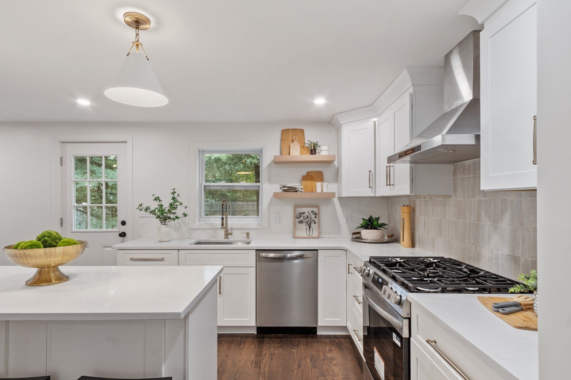 16 Bowl Rd, Chelmsford, MA, 16 Bowl Rd, Chelmsford, MA Photo #3
