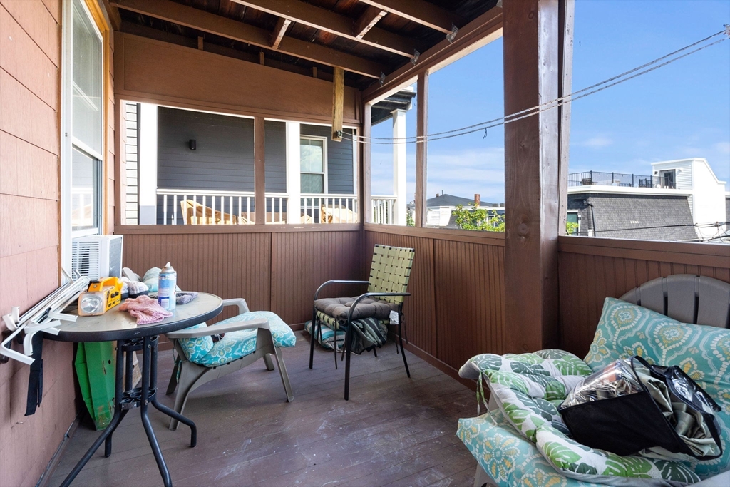 215 Lexington Street