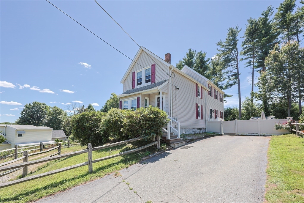 20 Rockhill St