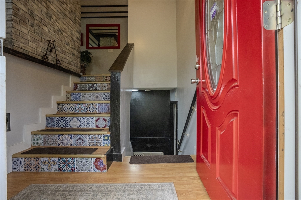 584 Dennison Dr