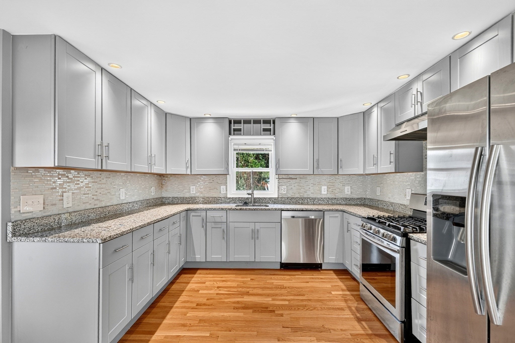136 W Squantum St, Quincy, MA Photo #5