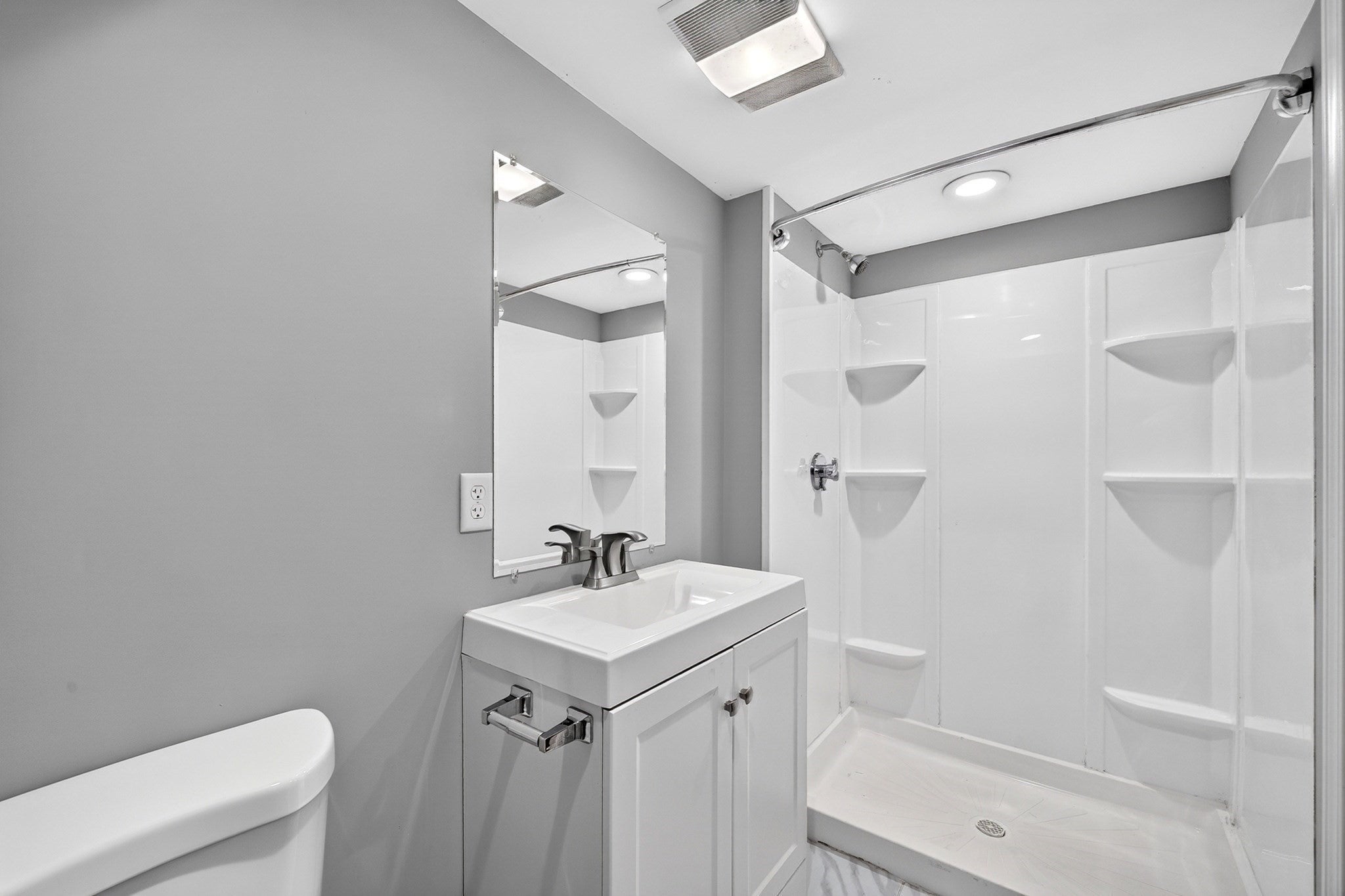 136 W Squantum St, Quincy, MA Photo #13