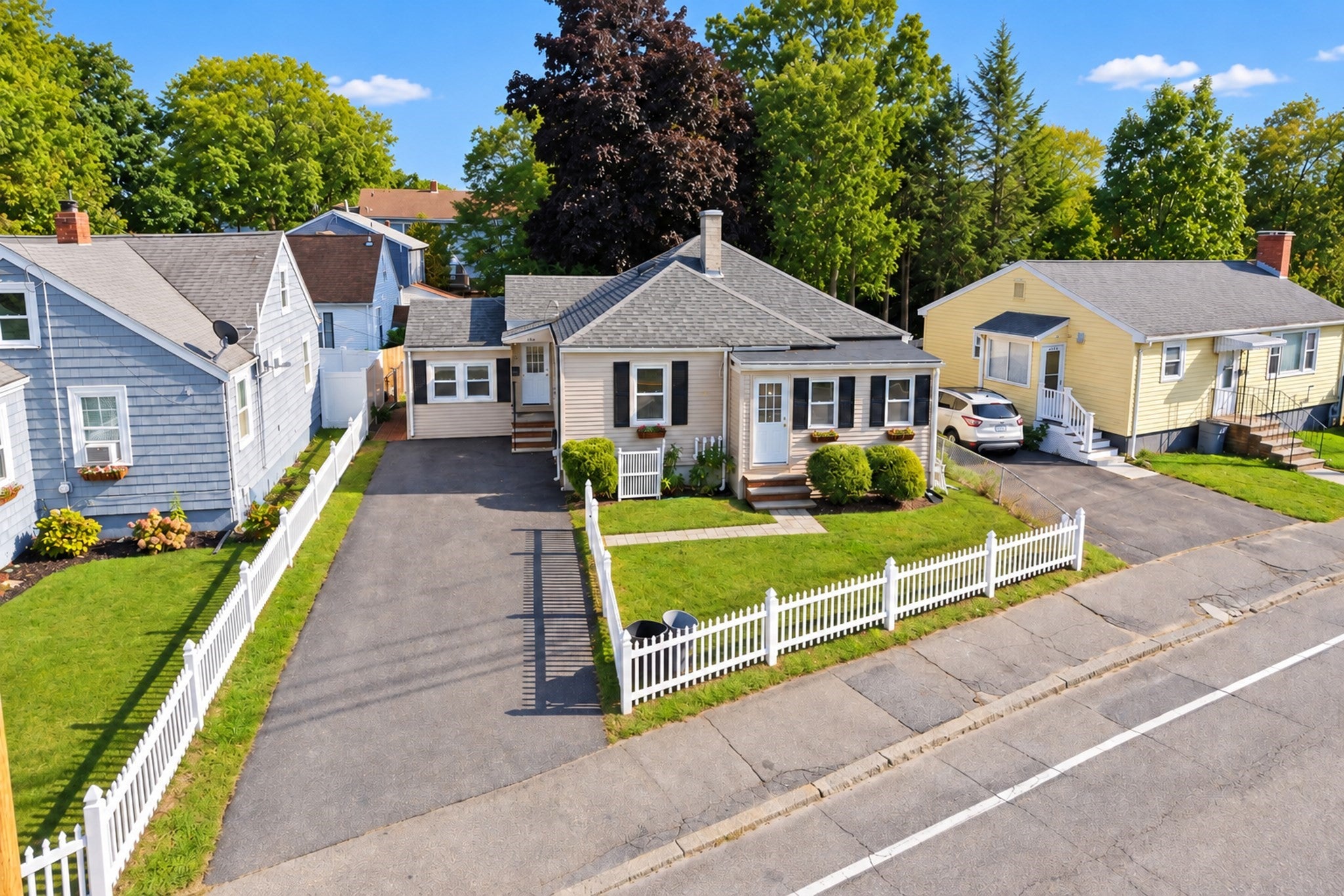 Photo of 136 W Squantum St, Quincy, MA