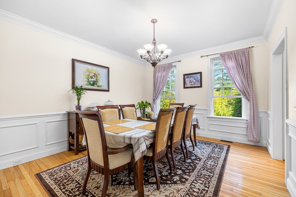 71 Bay Path Rd
