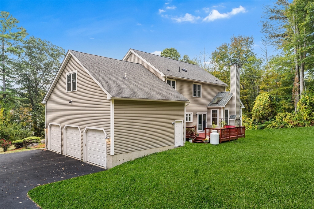 71 Bay Path Rd